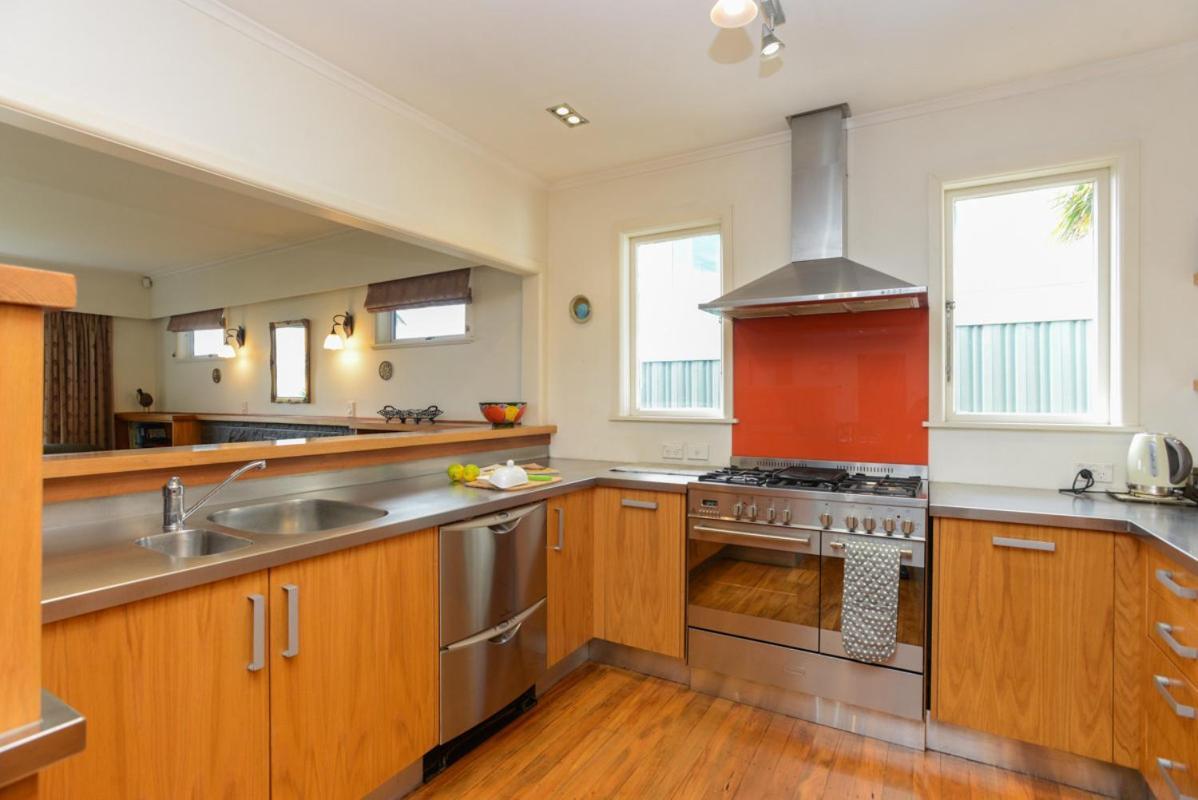 Breakwater Cottage - Napier Holiday Home Εξωτερικό φωτογραφία