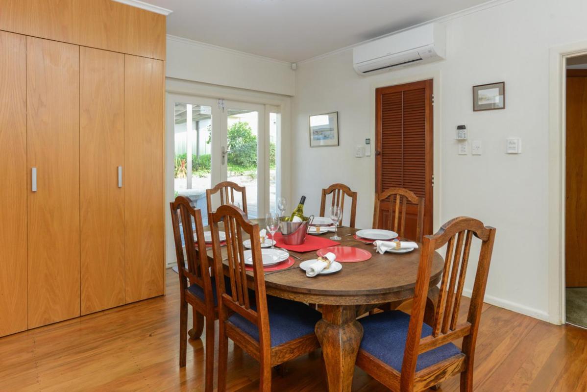 Breakwater Cottage - Napier Holiday Home Εξωτερικό φωτογραφία